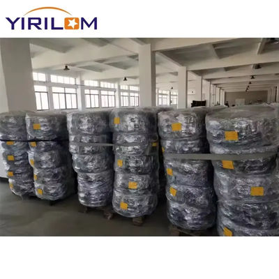 کلیپ پلاستیکی روی رول استفاده می شود برای تثبیت اسپرینگ های زیگ زگ به داخل چوب جلوگیری از هر گونه موج از سقف
